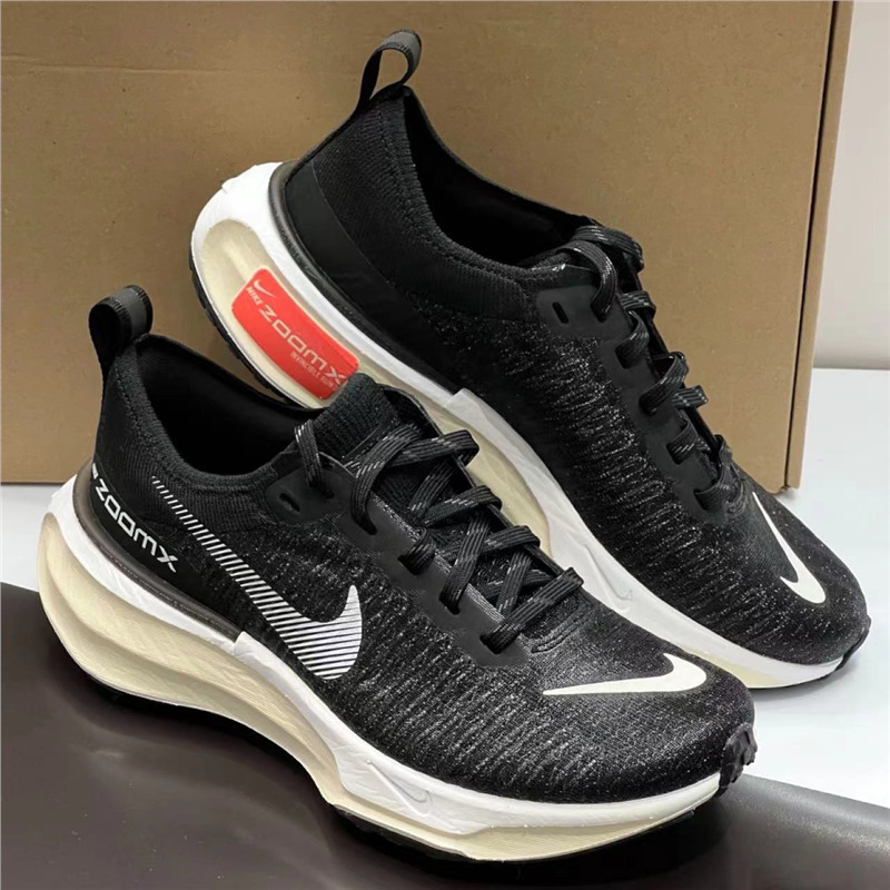 Run - 3 - Blanco y negro