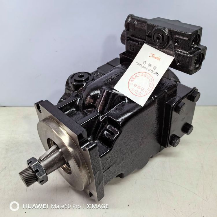 83072799C JRRS60BBS3226NNA3T0N2A2NFFFJJJNNN # 液压泵，全新库