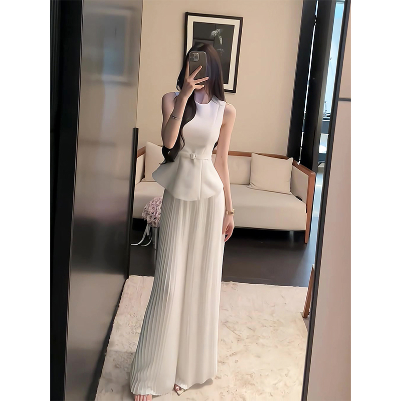 Elegant and Regal Outfit for a Socialite: White Engagement Dress with a Two-Piece Set for Important Occasions
