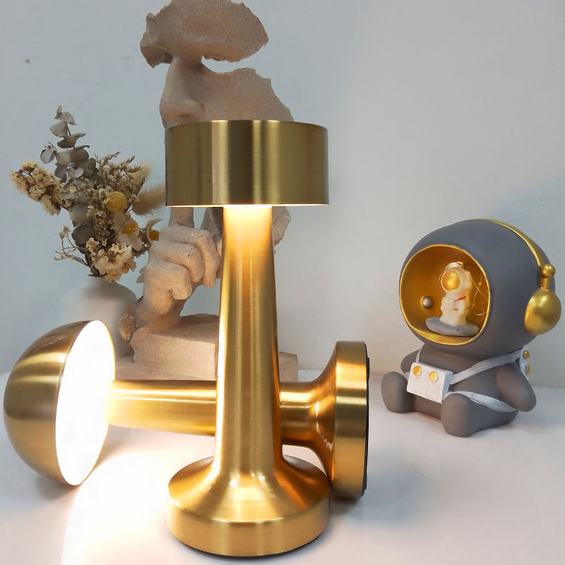 Transfronteriza metal al por mayor retro decoración led lámpara de escritorio nórdica in viento lámpara de dormitorio atmósfera lámpara de noche cabezal de cama