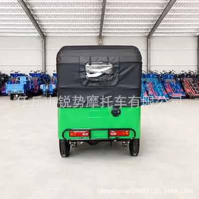Asian cross-border TUK-TUK passenger – Sərnişin üçtəkərli motosikllar