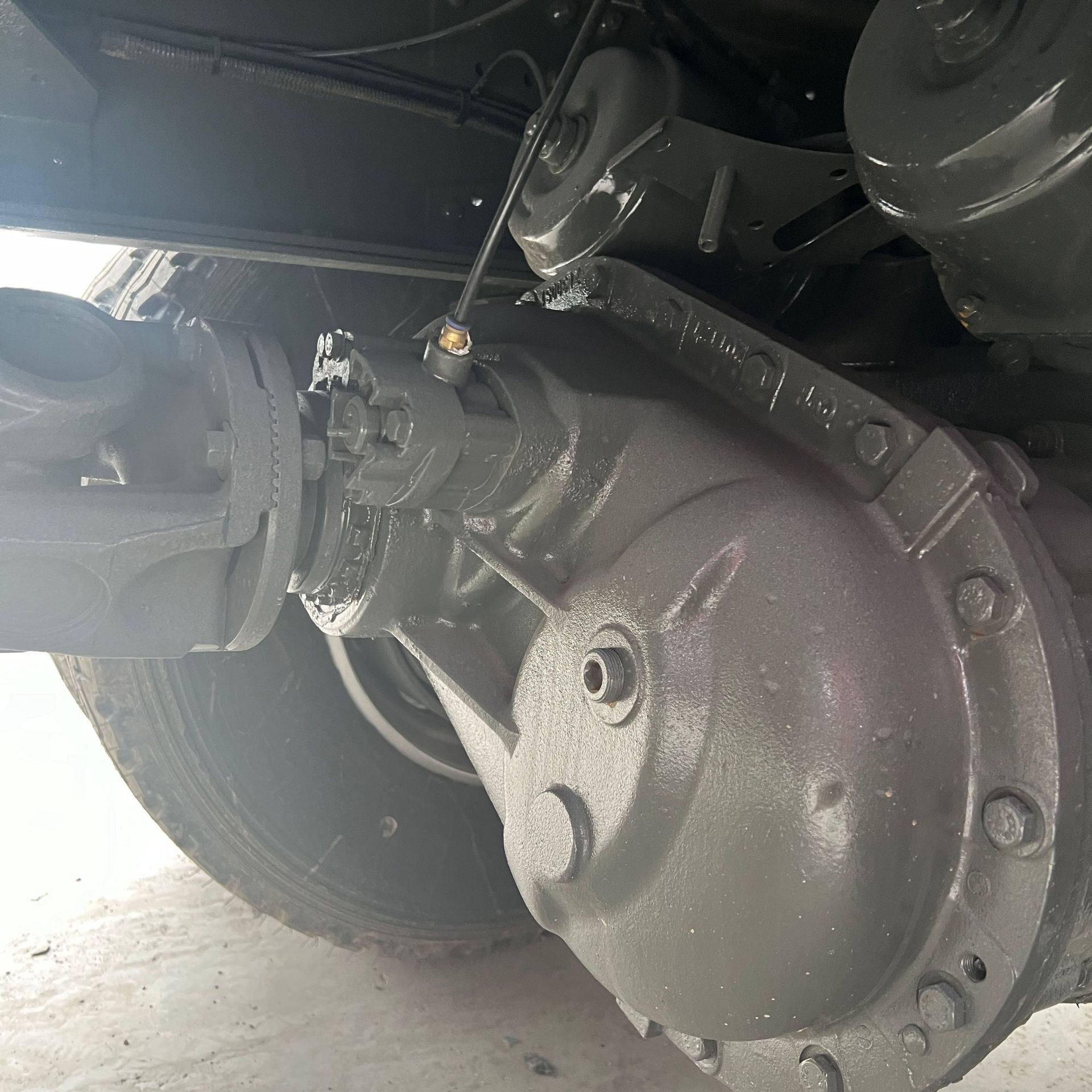 Supply of Overseas Howo Eight-Wheel Dump Trucks, Truck Transport Vehicles, Tractors, Semi-Trailers, Rear-Dump Self-Unloading Vehicles