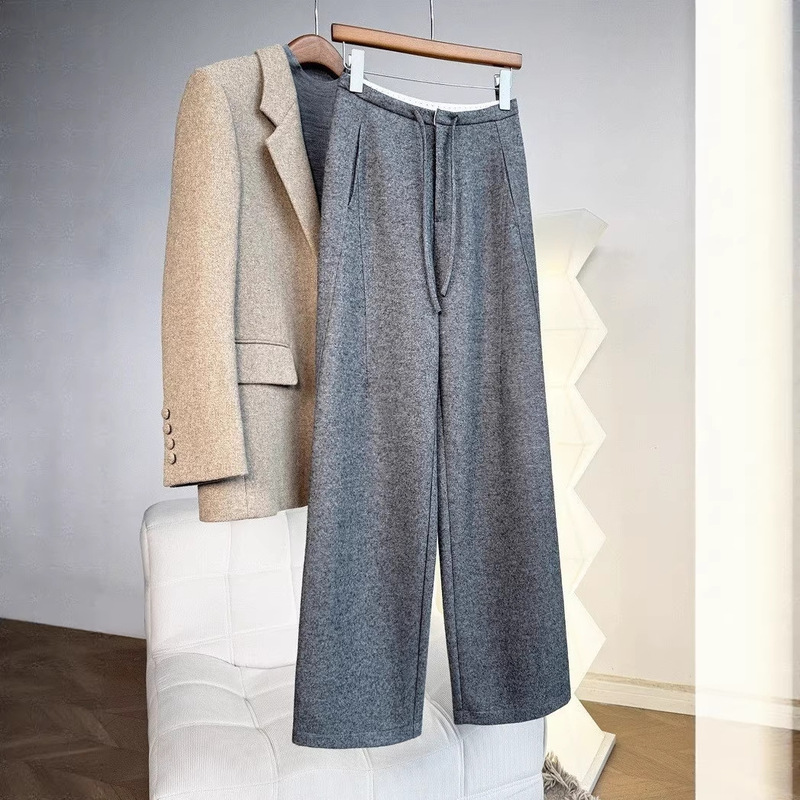 【Curvy Magic Pants】3D Stereo Waistband Design with Diagonal Side Seam Stitching, Wool-Like Wide-Leg Straight Pants for Women in Oatmeal Color 【Curvy Magic Pants】3D Stereo Waistband Design with Diagonal Side Seam Stitching, Wool-Like Wide-Leg Straight Pants for Women in Oatmeal Color