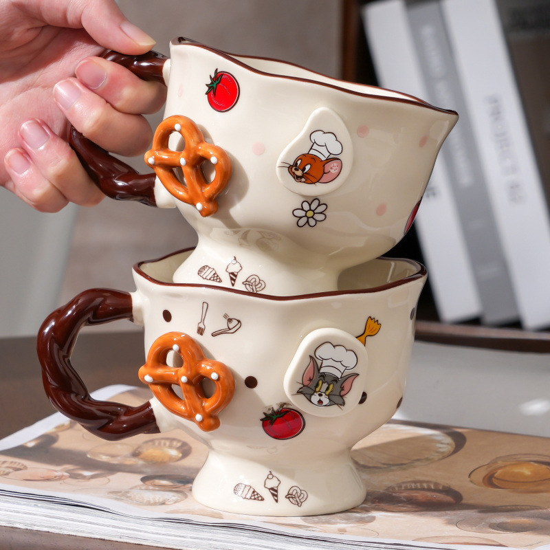 Gato y ratón tazas nuevas tazas de agua de cerámica de niñas tazas de café de estudiantes caseros regalos de temporada escolar