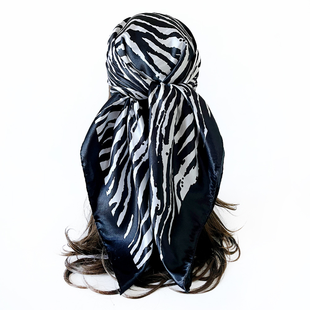 Lenço quadrado de seda estampado zebra echarpe feminina_voghion.com