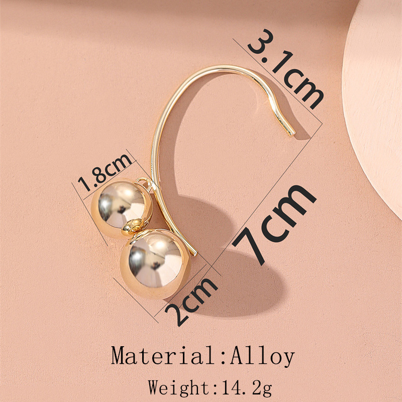 Wholesale Jewelry Fashion C Shape Tassel Heart Shape Alloy Artificial Pearls Rhinestones Gold Plated Inlay Ear Clips display picture 4