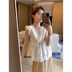 氛围感V领蕾丝上衣女夏新款露背荷叶边拼接无袖背心ins