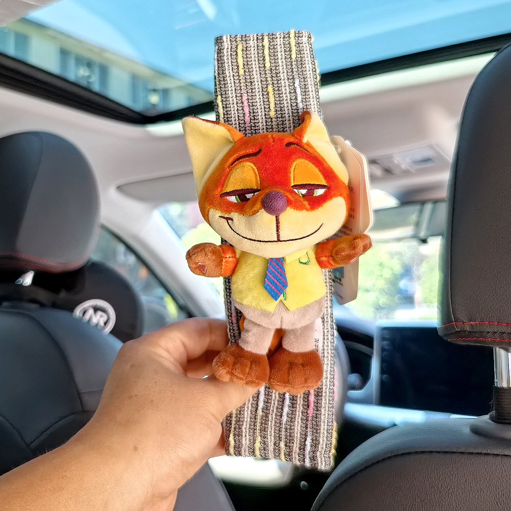 Protector de cinturón de seguridad de peluche para coche