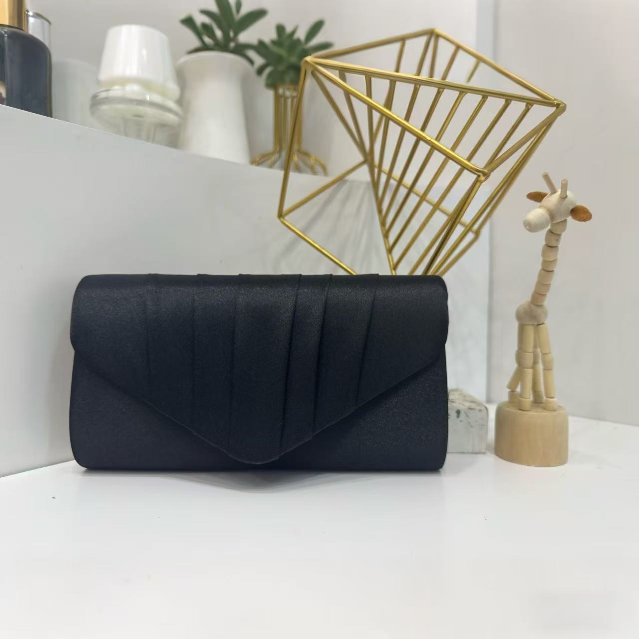 Amazon transfronterizo bolsa de cena de damas plegada bolsa de mano de color sólido fiesta de boda sobre de lujo bolsa de cena