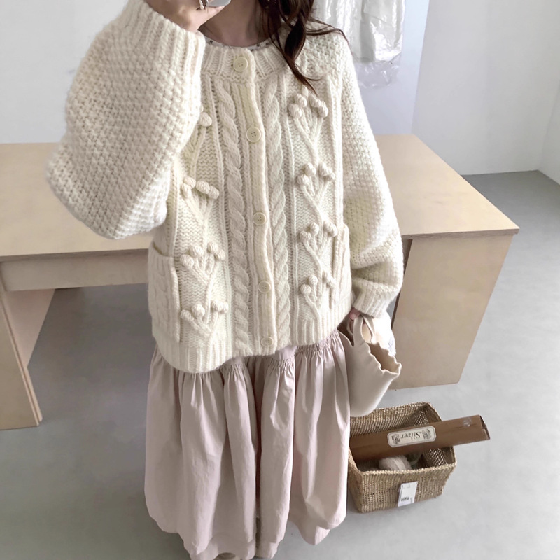 Retro Thick Woolen Twist Sweater Jacket for Women 2025 New Autumn and Winter Thickeneded Small Lazy Style Knitted Cardigan