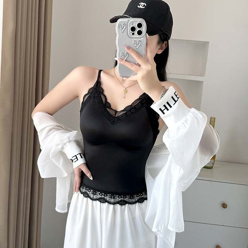 검은색