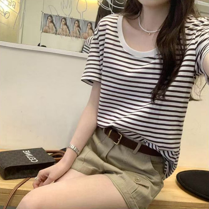 College Style Classic Striped Short-Sleeve T-Shirt for Women, Summer Design, Versatile, Slimming, U-Neck, Relaxed, Loose Top