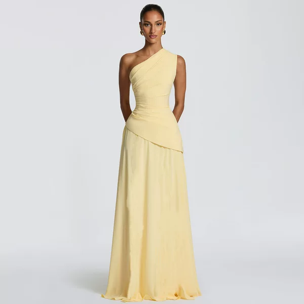 2026 Amazon European and American Style New Asymmetrical Neckline One-Shoulder Waist-Cinching Ruched Large Hem Dress Fashionable Bodycon Dress