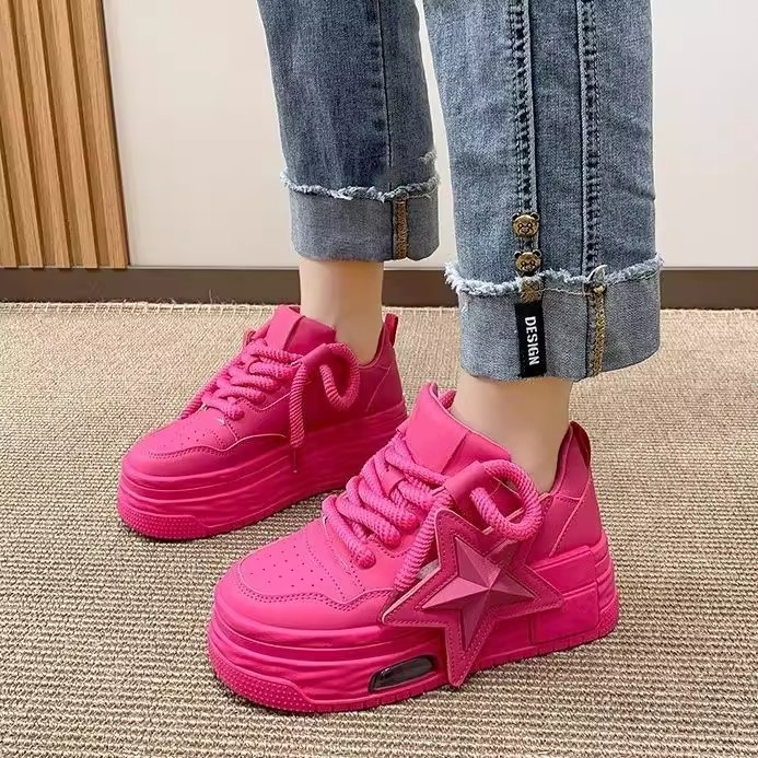 Productos europeos estrella con cordones plataforma plataforma zapatos casuales 2025 nuevo estilo rojo caliente ins súper caliente zapatos casuales mujeres