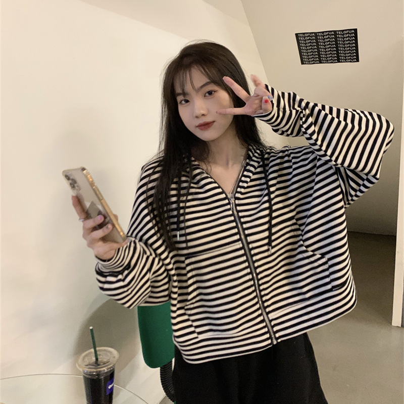 455g Weight Long Sleeve Sleeve Length Zipper Placket Type Polyester Fabric Type Short Top Length Hoodie Tops Type Casual, Daily Occasion Hooded Neckline Regular Fit Fit Type Stripe Pattern Spring, Autumn Season Women's Gender Casual, Streetwear Style Women's Casual Streetwear Stripe Zipper Hoodie 20