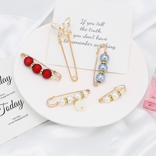 Pants waistband waist cinch pin anti-transparency brooch high-end brooch ornament pearl brooch clasp