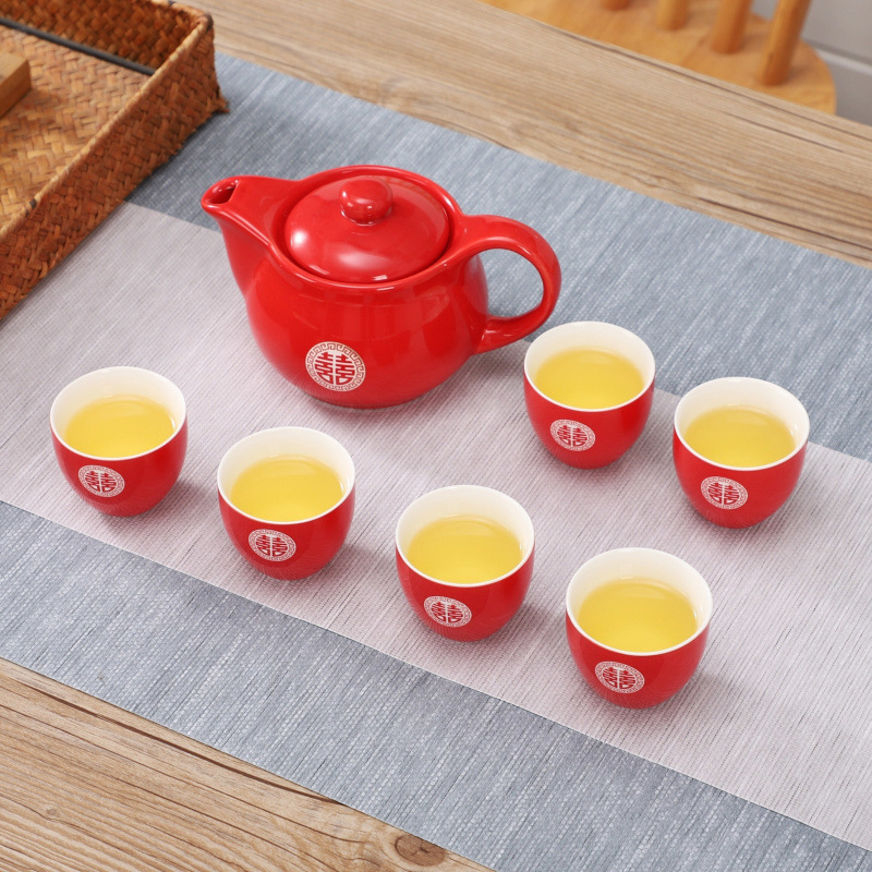 냄비 1개 컵 4개