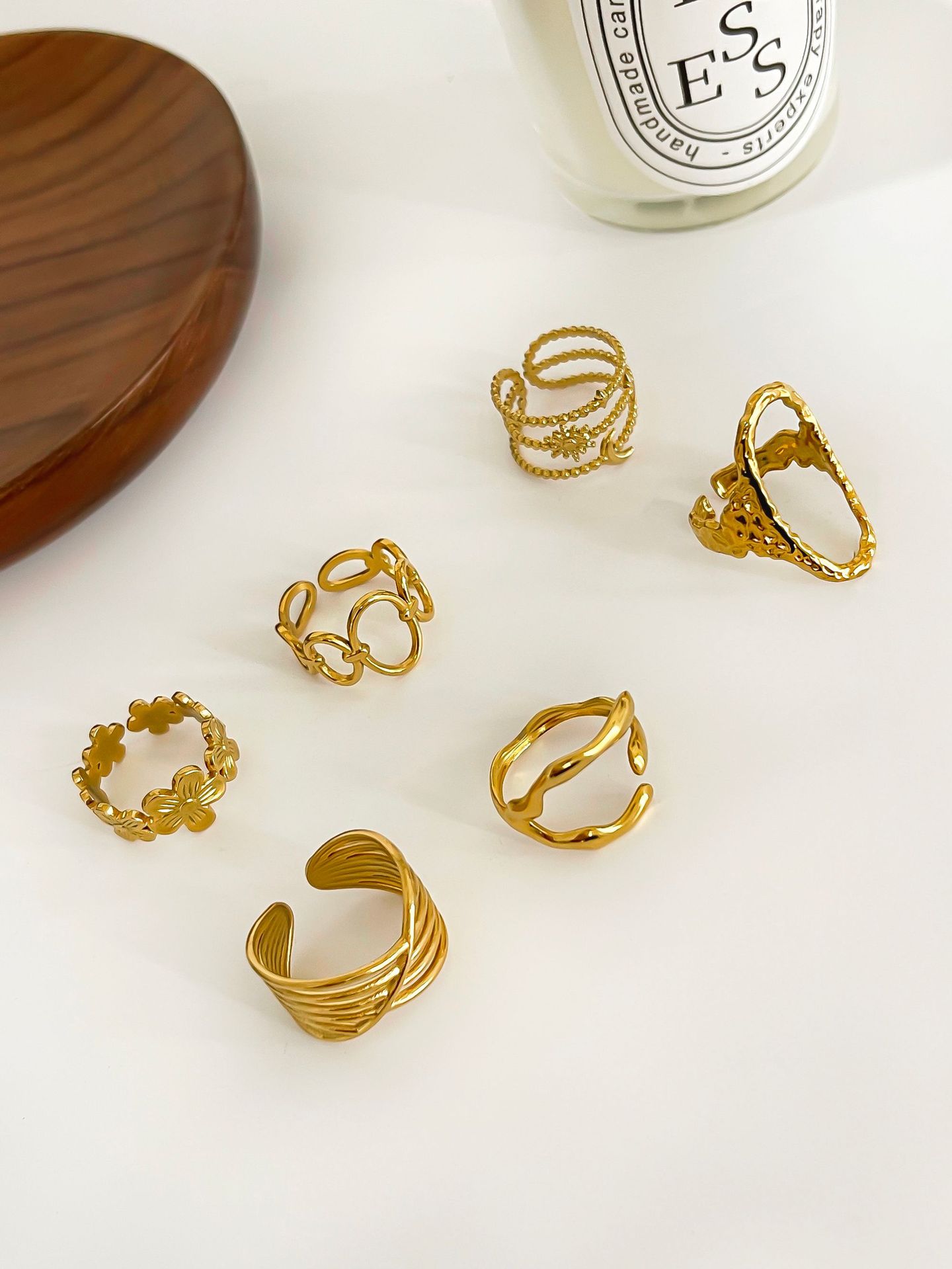 304 Stainless Steel Material PVD Coated Real Gold Plated Flower 304 Stainless Steel Vintage Style Classic Style Waterproof Non Tarnish Surgical Steel Open Rings