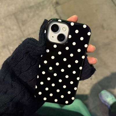 [白波点暗黑适用苹果14 15 16 17果冻壳17promax软壳16p大孔简约11]
