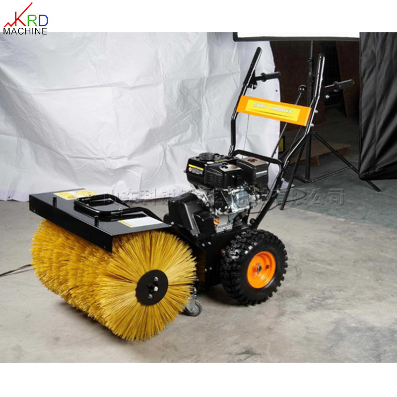 毛刷式扫雪机 手推式冬季道路除雪车 小型城市道路积雪清雪设备