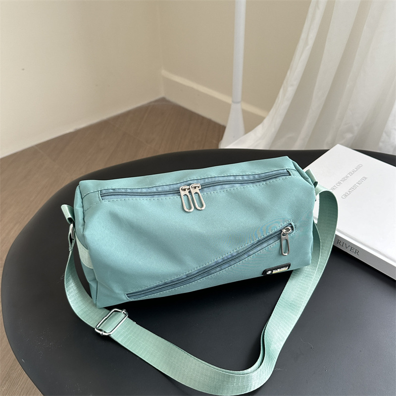 Bolso de gran capacidad para mujeres 2024 invierno nueva moda moda bolso de tela casual bolso de hombro viaje corto mochila