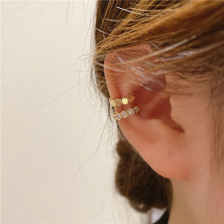 Korean Style S925 Sterling Silver Needle Advanced Sense Earrings Women's Cold Style Geometric Ear Bone Clip without Ear Holes Retro Elegant Light Luxury