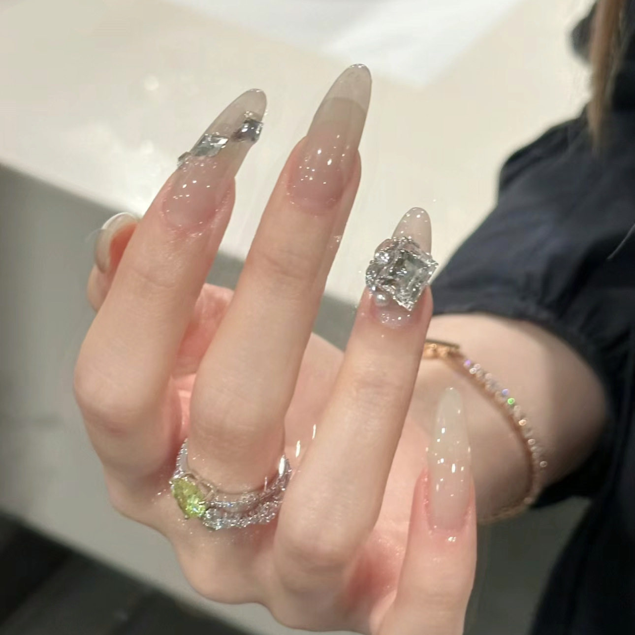 Li Xiaoying wearing armour [real shot] pure handmade manicure wearing armour temperament nude ice tea pile drill nail stickers