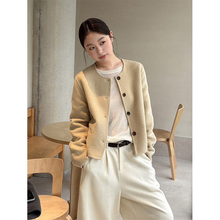 TG 轻复古主义 圆领显瘦系扣双面呢短款外套女2025冬季新款26021