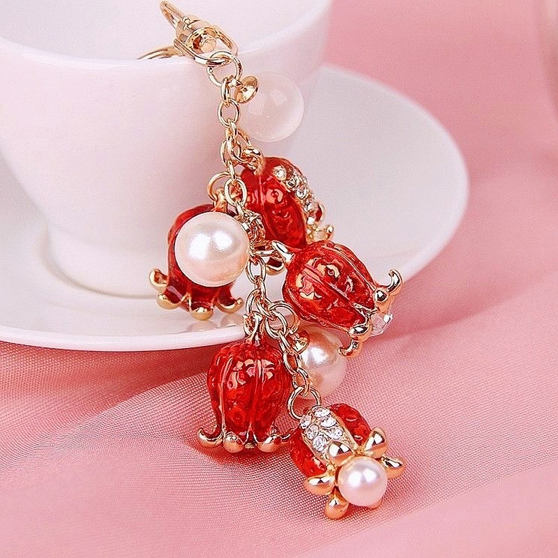creative keychain pearl