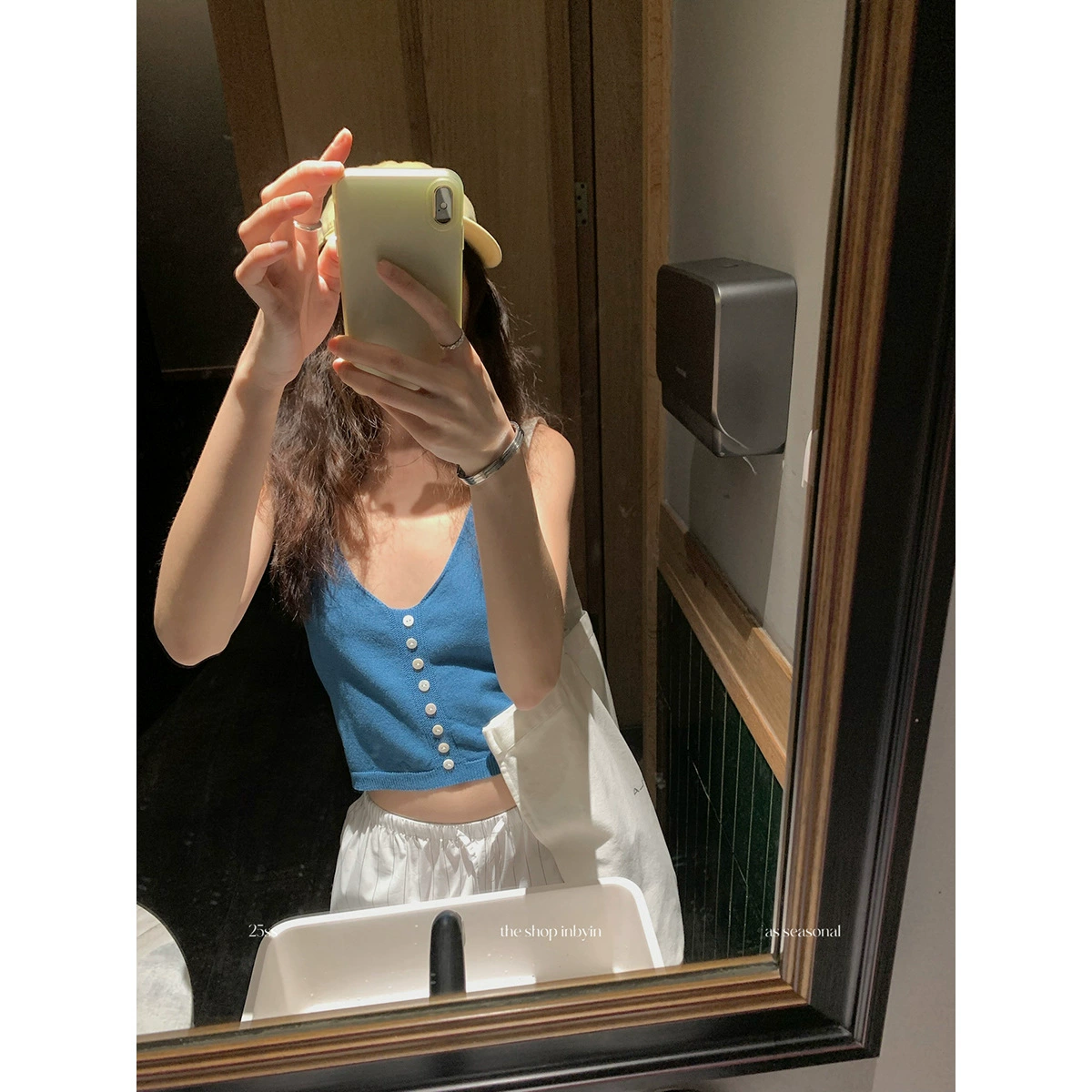 [Без возврата, без обмена] Однобортный искусственный кардиган с v-образным вырезом, маленькая майка для женщин, чтобы носить короткий вязаный топ без рукавов