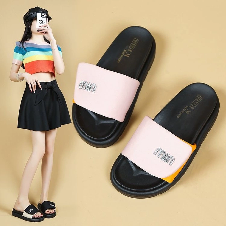 Маленькие душистый ветер тапочки женский 2025 весна и лето новое слово с липучкой модный кекс сетка красная толстая подошва пляжный шатер