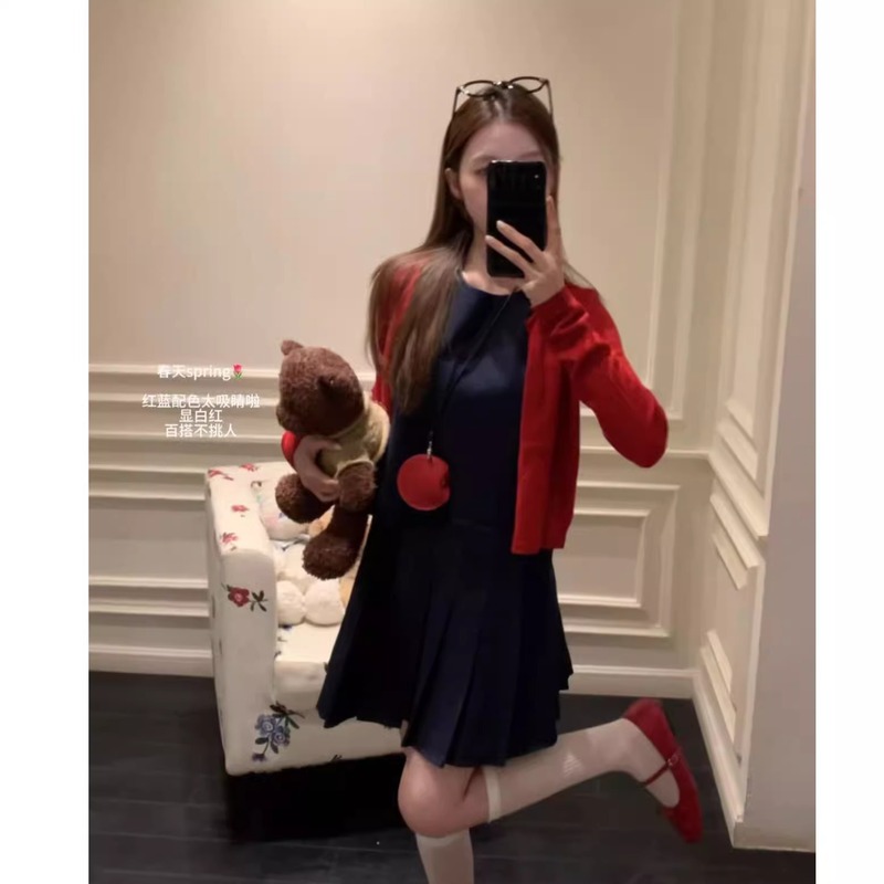 时尚气质穿搭女装新款韩剧显瘦红色针织开衫牛仔连衣裙两件套装潮|undefined