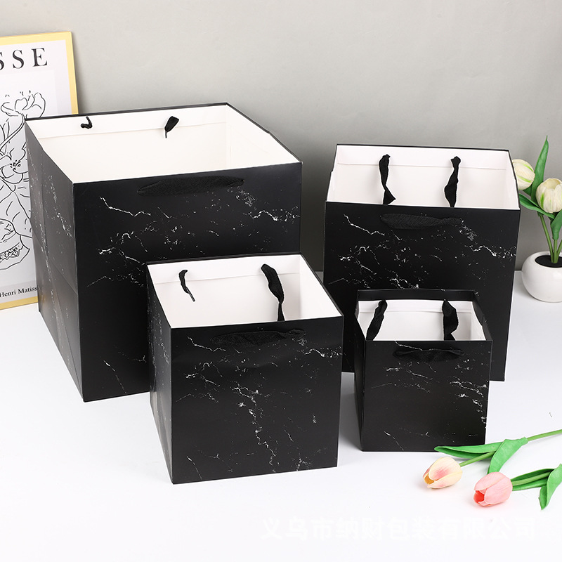 Bolsas de papel kraft espesa bolsa de mano bolsa de papel bolsa de flores al por mayor bolsa de regalo cuadrada