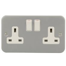 英标英式英规铁插座 2 GANG 13A SWITCHED SOCKET METAL CLAD SP