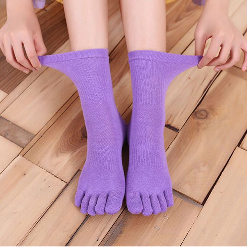 Five-Toe Socks for Women, Sports Elastic Band Cotton Ankle Socks, Toe-Separated Socks for Spring and Autumn Running, Mid-Calf Wide Five-Toe Solid Color Mid-Calf Socks Five-Toe Socks for Women, Sports Elastic Band Cotton Ankle Socks, Toe-Separated Socks for Spring and Autumn Running, Mid-Calf Wide Five-Toe Solid Color Mid-Calf Socks