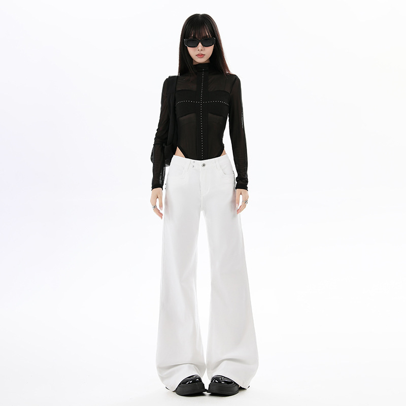 Yechuan # White Retro Non-Tight-Fitting Flared Jeans for Women, Winter Elastic Loose Drapey Low-Waist Bootcut Pants. Yechuan # White Retro Non-Tight-Fitting Flared Jeans for Women, Winter Elastic Loose Drapey Low-Waist Bootcut Pants.
