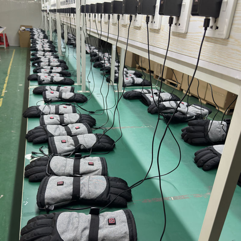 Cross-border intelligent temperature control heating gloves USB charging heated gloves outdoor skiing cycling electric warming gloves