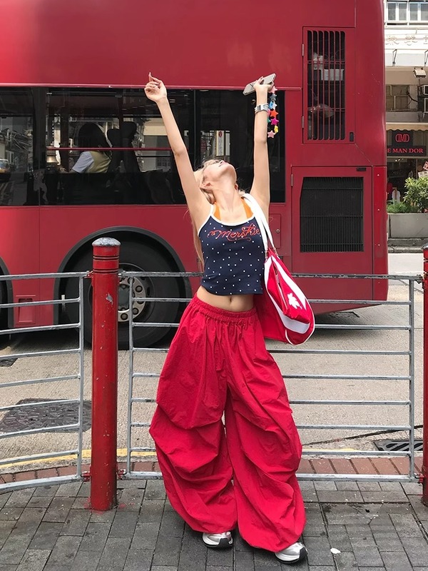 韓国スタイルの怠惰なレトロな無地のドレープカジュアルパンツ女性のための 2025 夏の新しいルーズアメリカンワイドレッグフロアレングスパンツ|undefined