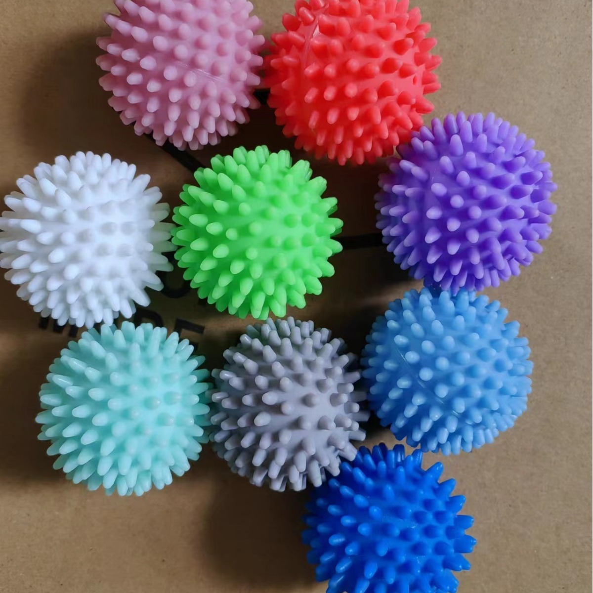 Bola de lavandería de vinilo, bola de lavadora, descontaminación, anti-bobinado, bola de limpieza de ropa de PVC, bola de erizo, bola de lavandería mágica