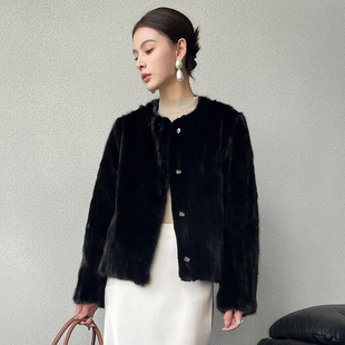 �¿�ˮ��ëƤ��Ů�r�кڰ׸�y���洩С���L�A�I������Ů���|����