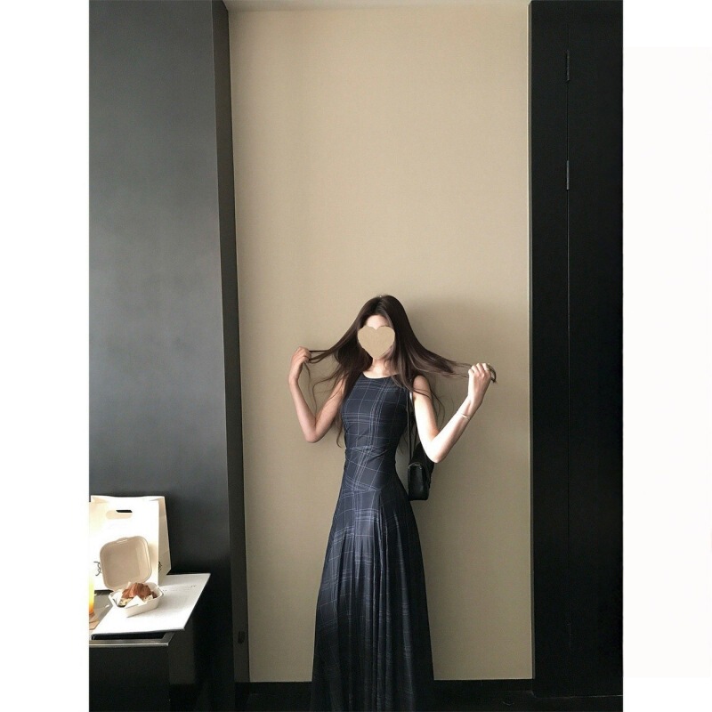 1 Piece of 1Z1Zgun Artistic Style Retro Plaid Mesh Dress for Women with a Draped and Elegant Long Skirt 1 Piece of 1Z1Zgun Artistic Style Retro Plaid Mesh Dress for Women with a Draped and Elegant Long Skirt