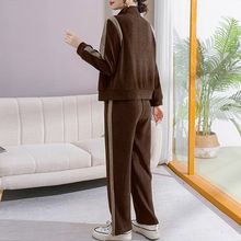 大码妈妈秋装灯芯绒套装2025新款中老年女外套春秋休闲运动两件套