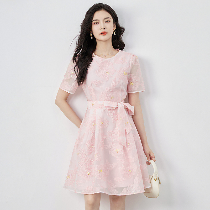 Đầm suông nữ midi tay ngắn họa tiết hoa nhí — 2415613 - Hạnh chi tiết 4