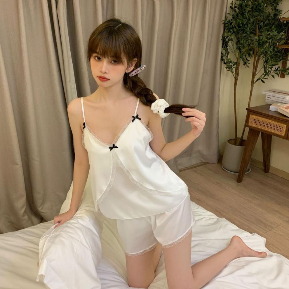 Ensemble de nuit d'été en soie glacée Pure Desire | 2025, nouvelle collection pour femme, avec coussin de poitrine et short, vêtements de maison frais et respirants_voghion.com