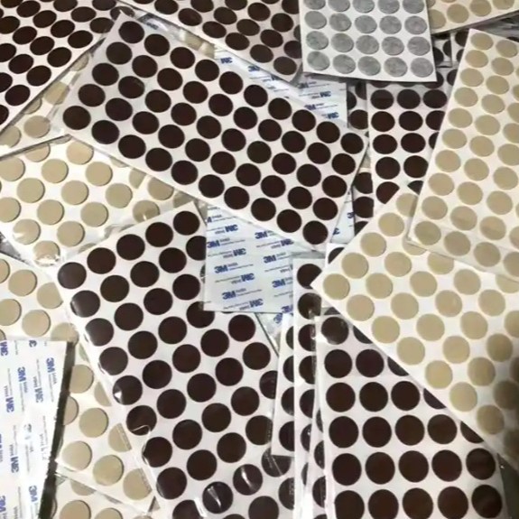 厂家批发背胶桌椅毛毡脚垫 家具保护隔音吸音家居防滑毛毡脚垫