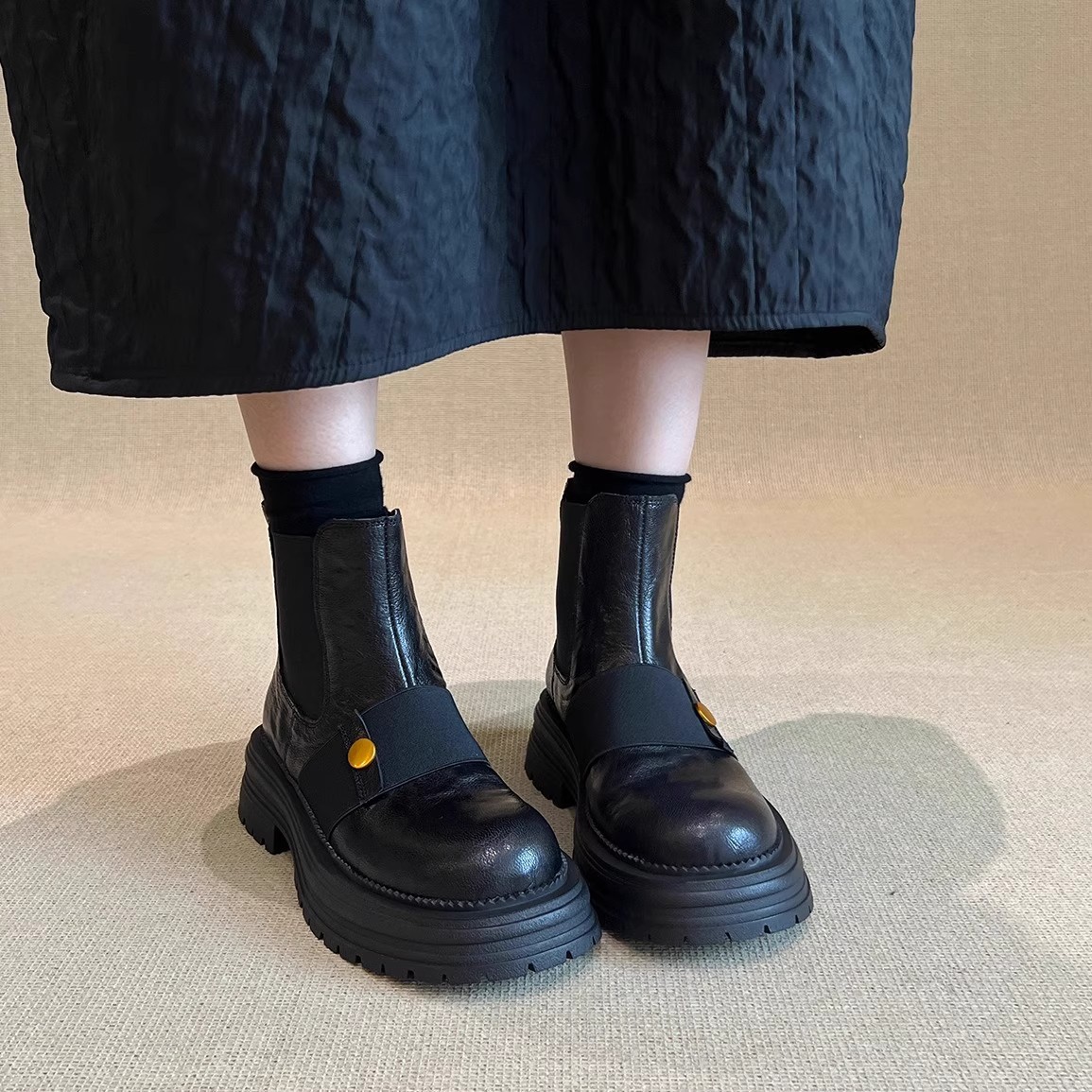 Stivaletto alla caviglia in pelle stile britannico da donna, modello invernale 2026 con tacco grosso, tacco medio, suola morbida marrone, versatile._voghion.com
