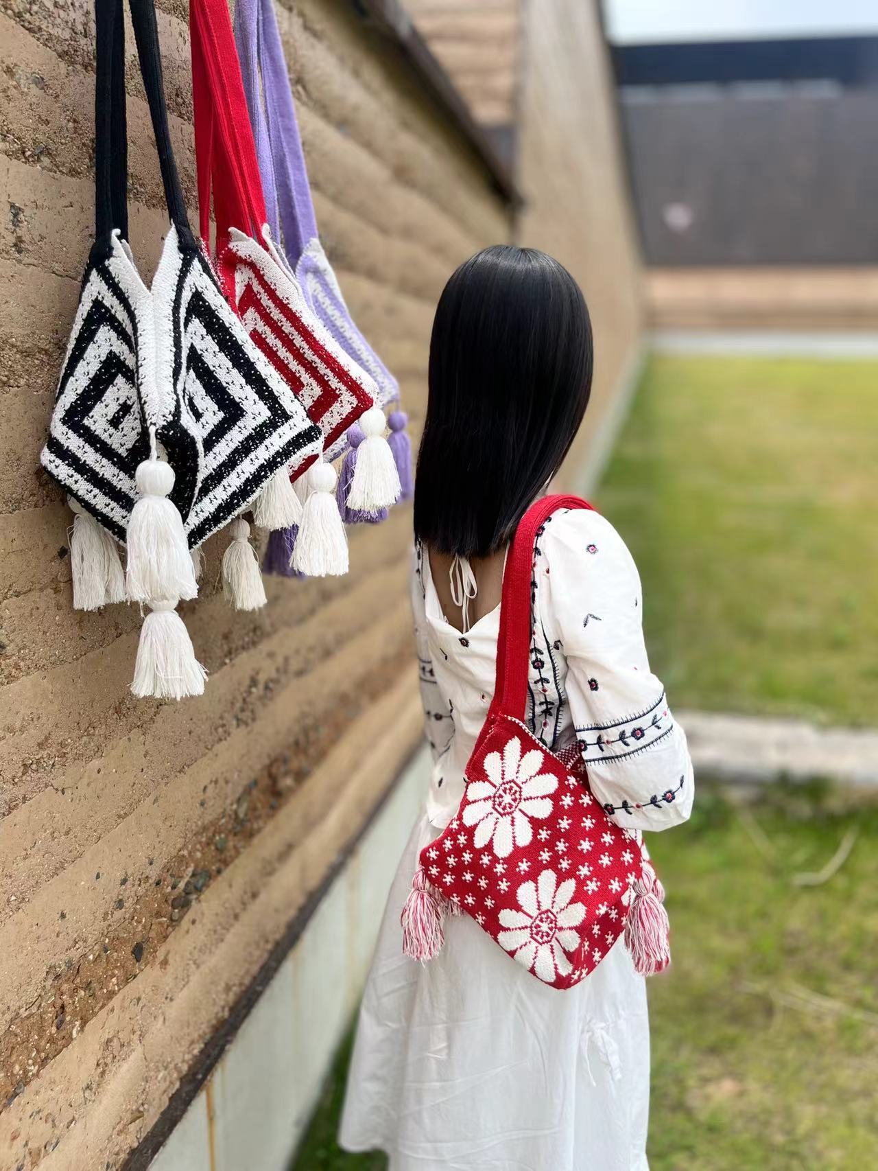 Song Xi's same style zongzi bag ~~ Knitted Chiang Mai zongzi bag single-shoulder bag with two patterns in stock. Close your eyes and purchase Specification drawing