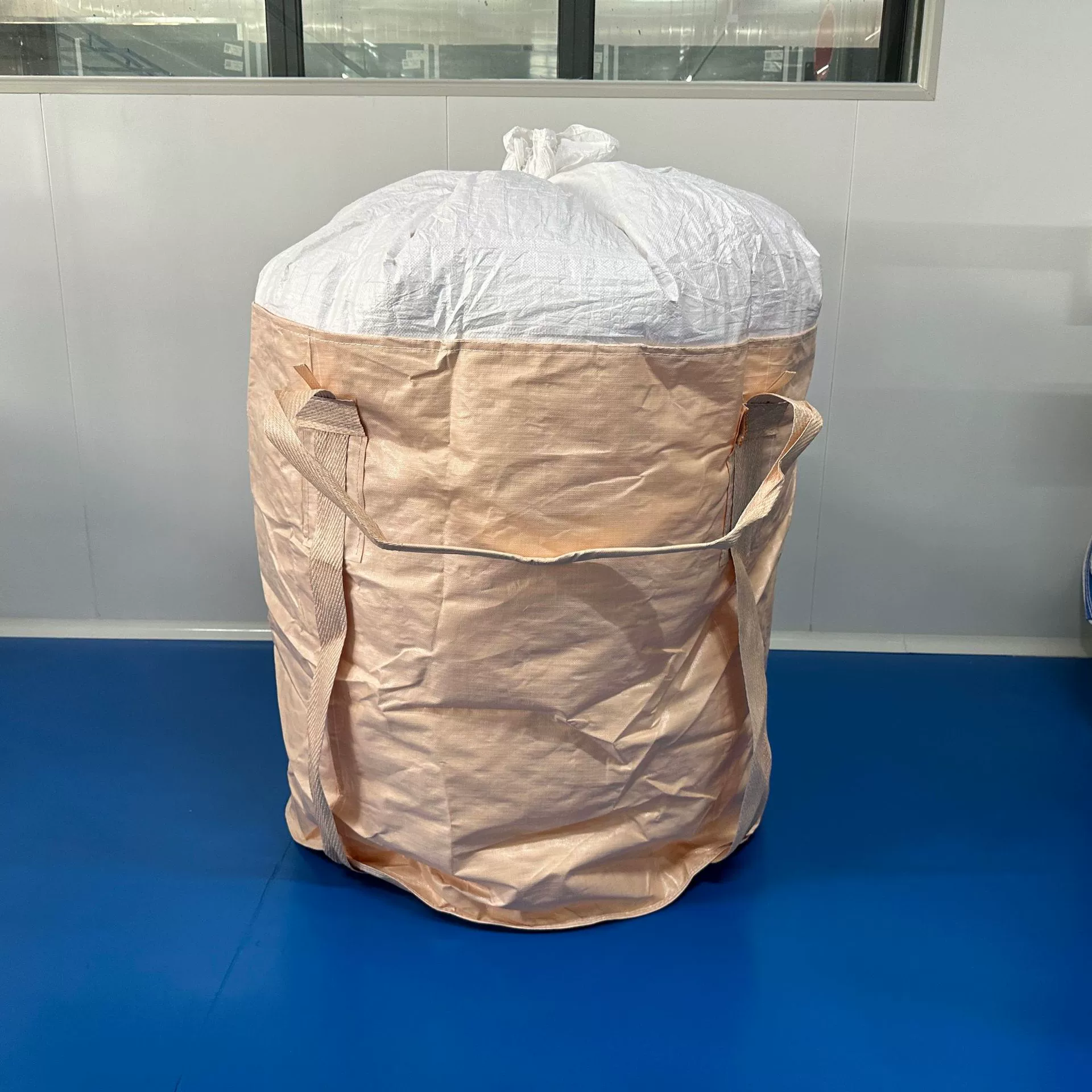 Прямые поставки с завода: экспорт в Японию и Корею, контейнерный мешок из нового материала с грузоподъемностью 1,5 тонны.