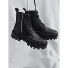 U 60074 Black thick sole breathable martin boots ��ɫ���͸