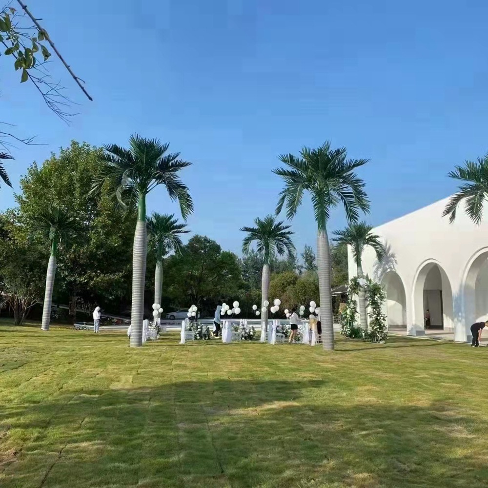 Simulación de gran fabricante de cocoteros artificiales Parque acuático al aire libre Decoración cuadrada de árboles artificiales FRP King Coconut Tree